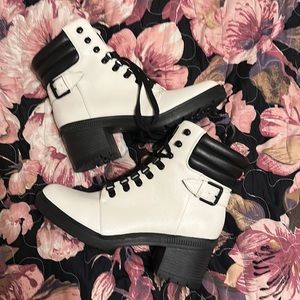 Mix No.6 Kadin combat boot, size 10, never worn